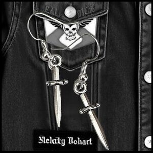 5 For $25💫Alternative Silver Dagger Dangles Earrings